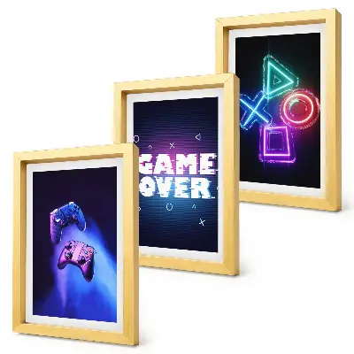 Dekoracja ścienna zestaw obrazów z motywem padów do gry i napisem Game Over