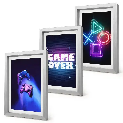 Dekoracja ścienna zestaw obrazów z motywem padów do gry i napisem Game Over