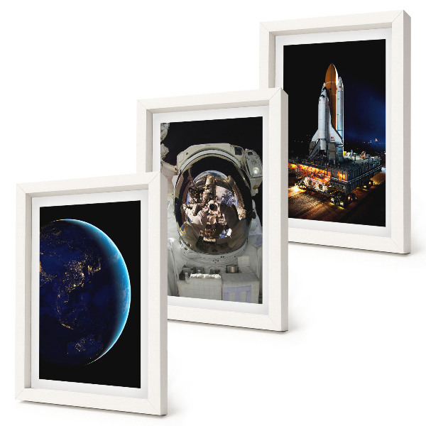 Zestaw 3 obrazów w ramie Widoki kosmosu z Ziemią astronautą i rakietą