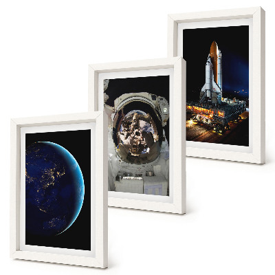 Zestaw 3 obrazów w ramie Widoki kosmosu z Ziemią astronautą i rakietą