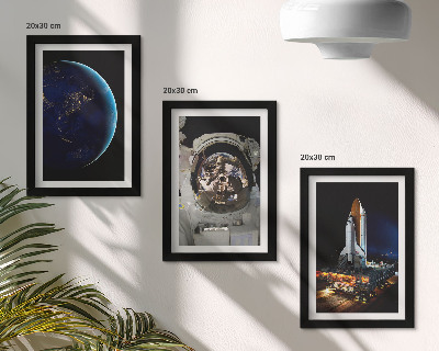 Zestaw 3 obrazów w ramie Widoki kosmosu z Ziemią astronautą i rakietą