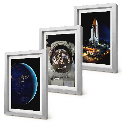 Zestaw 3 obrazów w ramie Widoki kosmosu z Ziemią astronautą i rakietą