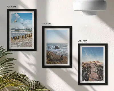 Zestaw 3 obrazów w ramie Widok plaży z falami niebem i molo spacerowym