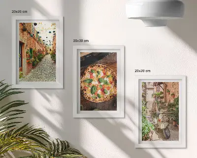 Zestaw 3 obrazów w ramie Urokliwe uliczki z roślinnością i włoska pizza