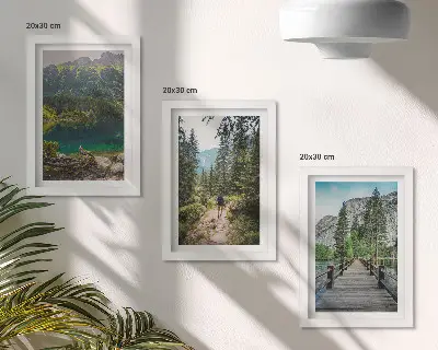 Tryptyk w ramie Góry jeziora lasy i ścieżki w naturze