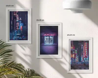 Tryptyk w ramie Nocne miasto z neonami i kinowym wejściem