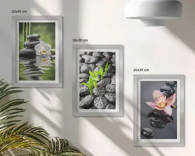 Tryptyk w ramie Spokojna kompozycja zen kamienie z kwiatami na wodzie