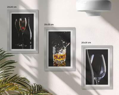 Zestaw 3 obrazów w ramie Kieliszki z winem i whisky na czarnym tle