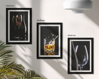 Zestaw 3 obrazów w ramie Kieliszki z winem i whisky na czarnym tle