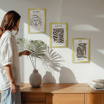 Tryptyk w ramie Stylowe grafiki z liniami i postaciami w neutralnych kolorach