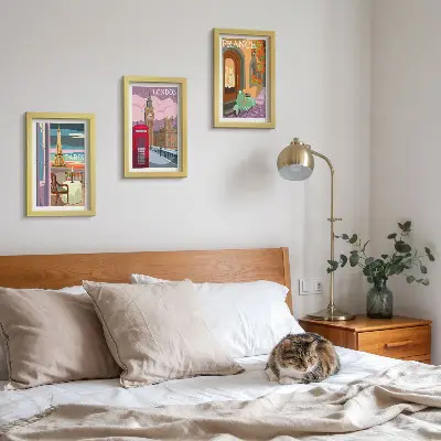 Dekoracja ścienna zestaw obrazów z widokami miast Paryż Londyn i Francja w stylu retro
