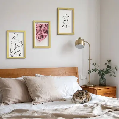 Zestaw obrazów ściennych z motywem lineart rodziny i bukietów róż z napisem do domu