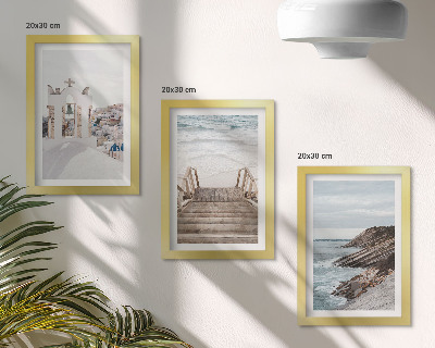 Tryptyk w ramie Widoki morza i architektury Santorini na tle nieba