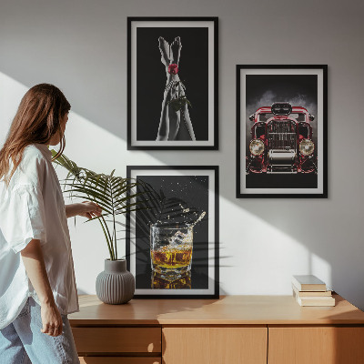 Zestaw 3 obrazów do salonu Kobiece nogi róża auto whisky
