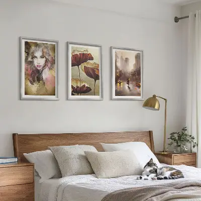 Zestaw 3 obrazów do salonu abstrakcyjny portret kobiety z motywem kwiatów i deszczu