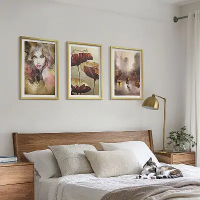 Zestaw 3 obrazów do salonu abstrakcyjny portret kobiety z motywem kwiatów i deszczu