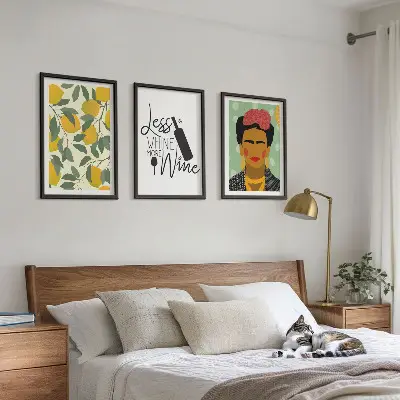 Kompozycja obrazów na ścianę cytryny, wino i portret Fridy