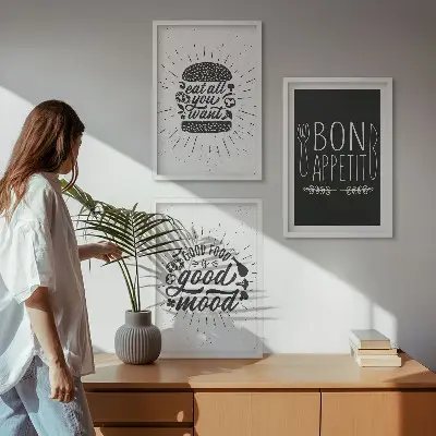 Kompozycja obrazów na ścianę grafika z kulinarnymi hasłami o jedzeniu