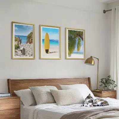 Zestaw obrazów do salonu wakacyjne plaże z falami i palmami