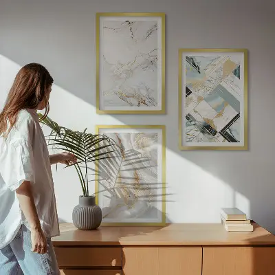 Zestaw 3 obrazów do salonu z eleganckimi wzorami marmurowymi