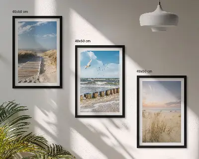 Kompozycja obrazów na ścianę plaża z piaskiem falami niebem i ptakami