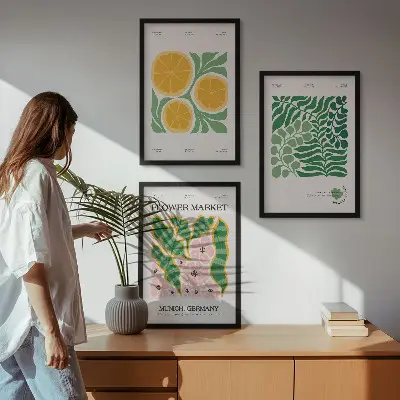 Kompozycja obrazów na ścianę z motywami owoców i roślin w pastelowych kolorach