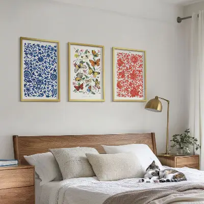 Kompozycja obrazów na ścianę vintage kwiaty, motyle i ornamenty
