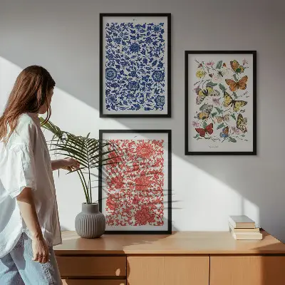 Kompozycja obrazów na ścianę vintage kwiaty, motyle i ornamenty