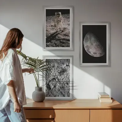 Kompozycja obrazów na ścianę z motywem astronauty na Księżycu