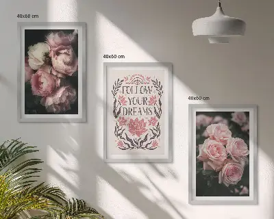Kompozycja obrazów na ścianę vintage róże z napisem marzenia