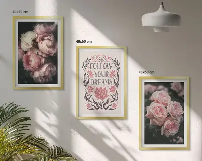 Kompozycja obrazów na ścianę vintage róże z napisem marzenia
