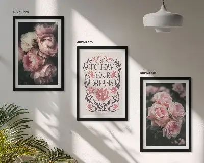 Kompozycja obrazów na ścianę vintage róże z napisem marzenia