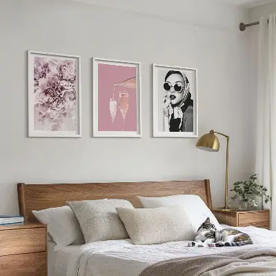 Zestaw obrazów do salonu motyw kwiatów róż i eleganckiej damy