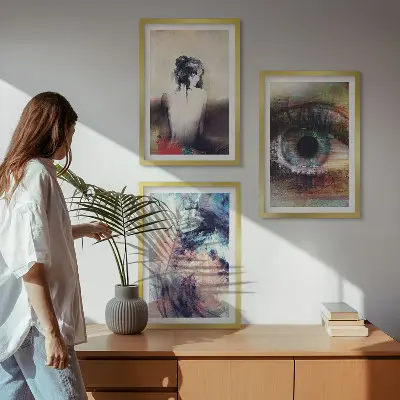 Zestaw 3 obrazów do salonu portret kobiety przedstawiający abstrakcyjne emocje