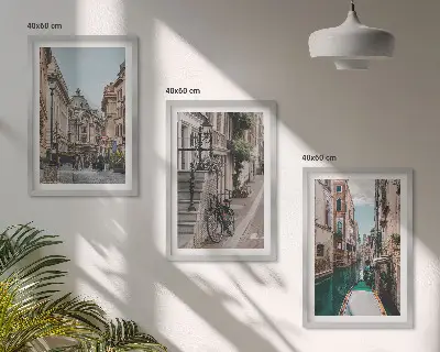 Zestaw obrazów do salonu Weneckie uliczki z wodą