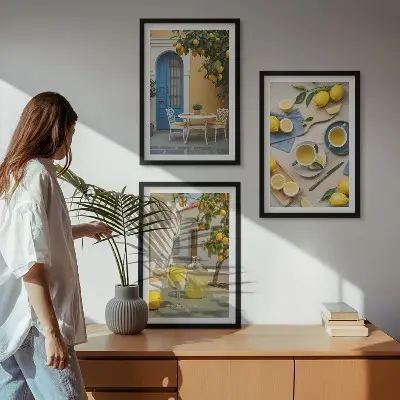 Kompozycja obrazów na ścianę cytryny, lemoniada i niebieskie drzwi