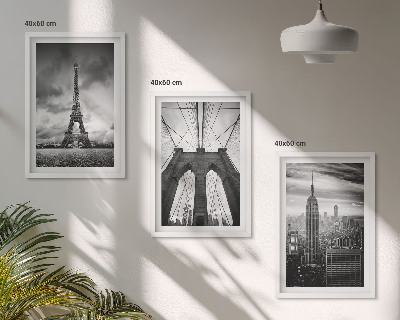 Zestaw 3 obrazów do salonu Wieże mosty monochromatyczne