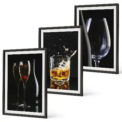 Zestaw obrazów do salonu z motywem kieliszków wina i whisky na czarnym tle
