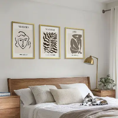 Kompozycja obrazów na ścianę stylowe grafiki z liniami przedstawiającymi postacie