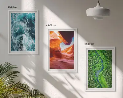 Zestaw 3 obrazów do salonu woda w kanionie z zielenią lasu