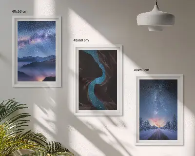 Zestaw obrazów do salonu nocne niebo z zimowym krajobrazem górskim
