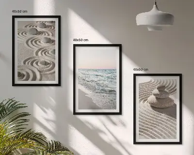 Zestaw obrazów do salonu fale, piasek, woda i kamienie na plaży