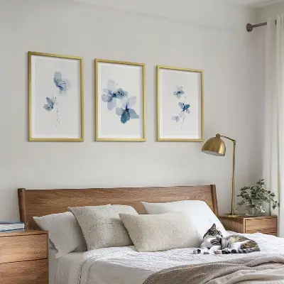 Zestaw obrazów do salonu niebieskie kwiaty