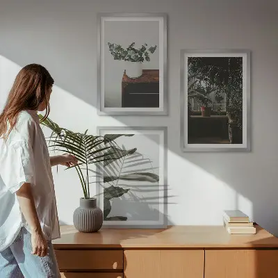 Zestaw 3 obrazów do salonu z motywem roślin w doniczkach w stylu rustykalnym