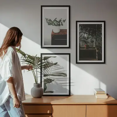Zestaw 3 obrazów do salonu z motywem roślin w doniczkach w stylu rustykalnym