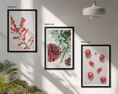 Zestaw 3 obrazów do salonu czerwone owoce i rośliny w stylu minimalistycznym