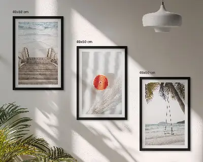 Zestaw 3 obrazów do salonu plaża z drewnianymi schodami motyw wakacyjny