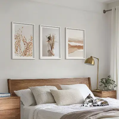 Kompozycja obrazów na ścianę z roślinnymi motywami w stylu rustykalnym boho