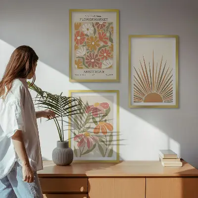 Zestaw 3 obrazów do salonu kwiaty w pastelowych barwach słońca