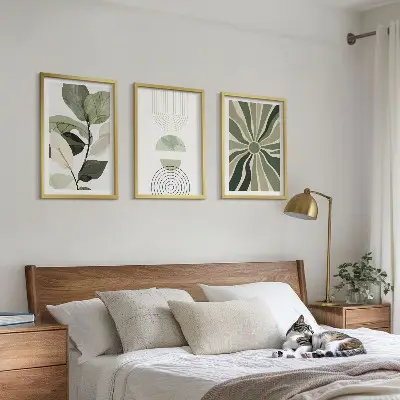 Zestaw obrazów do salonu roślinne motywy w geometrycznym stylu i zielonej kolorystyce